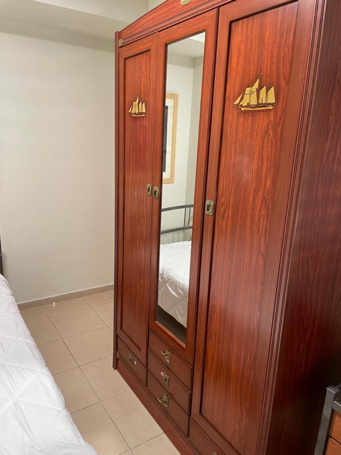 Isralux Apartments 巴特亚姆 外观 照片