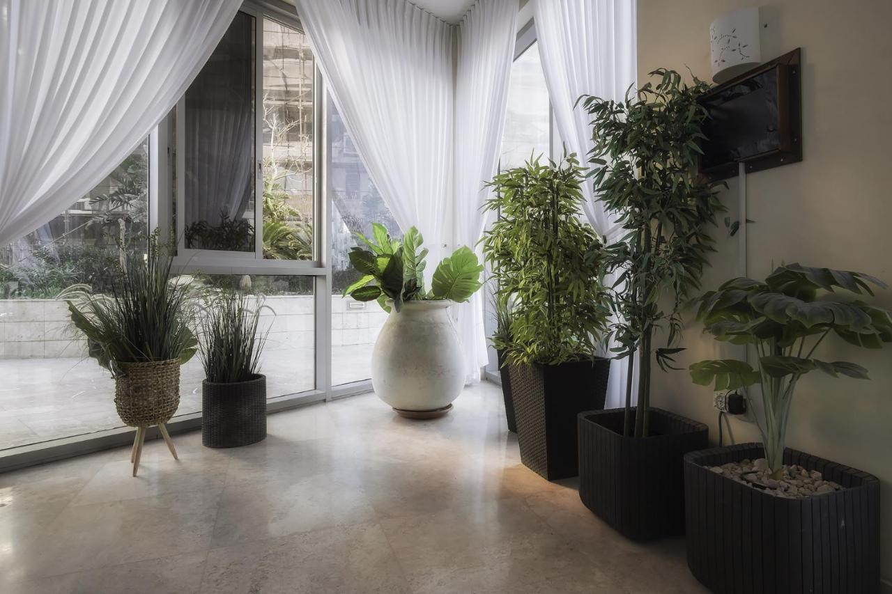 Isralux Apartments 巴特亚姆 外观 照片