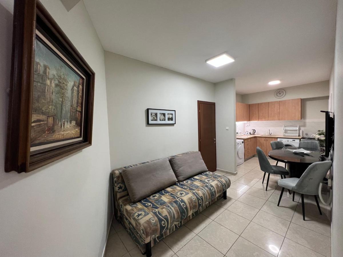 Isralux Apartments 巴特亚姆 外观 照片